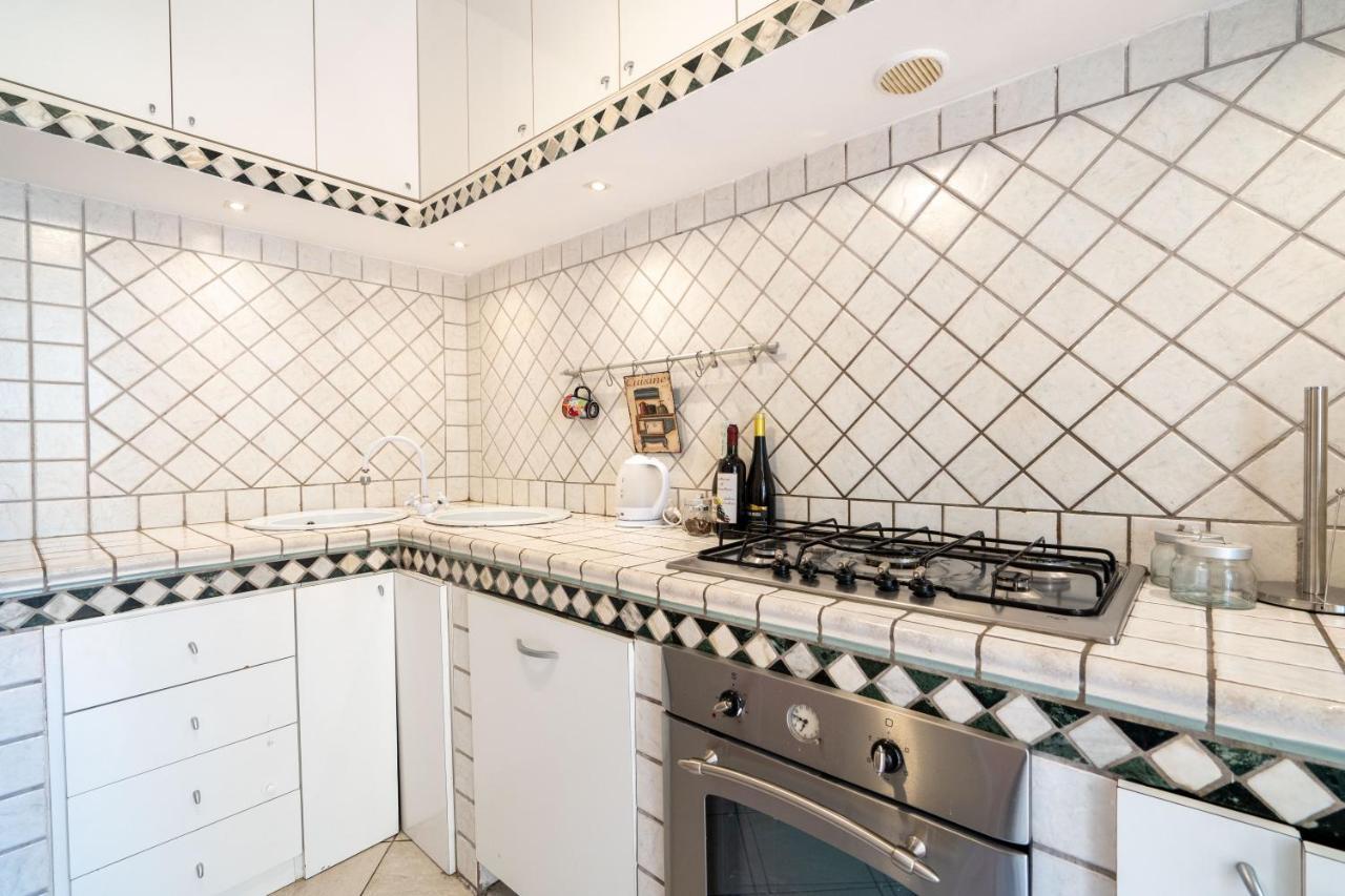 Universita & Stazione Airy Apartment With Parking Bari Esterno foto